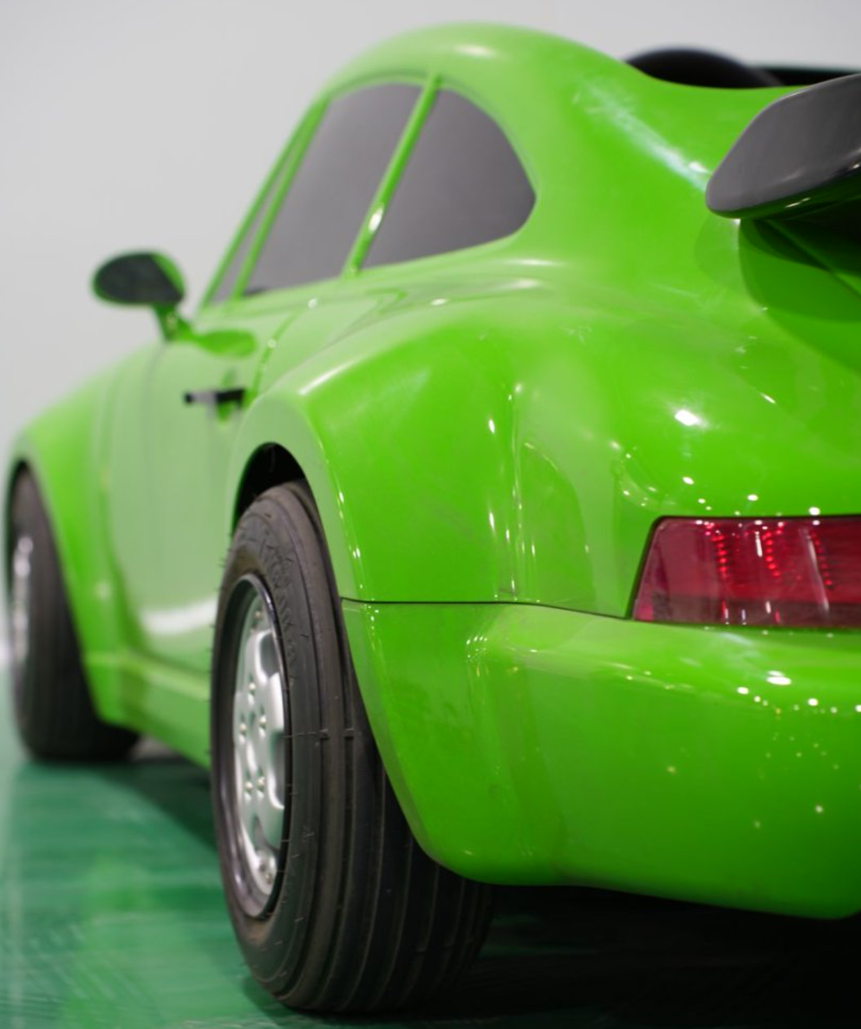 Close-up rear body curve and tire
